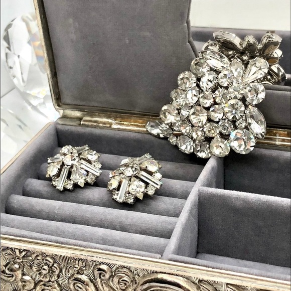 Vintage Clear Crystal Deco Earrings & Cluster Brooch - Picture 3 of 9